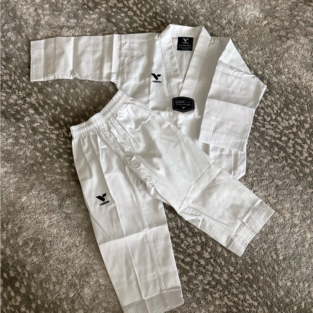 Vision DXV Taekwondo Uniform, NEW